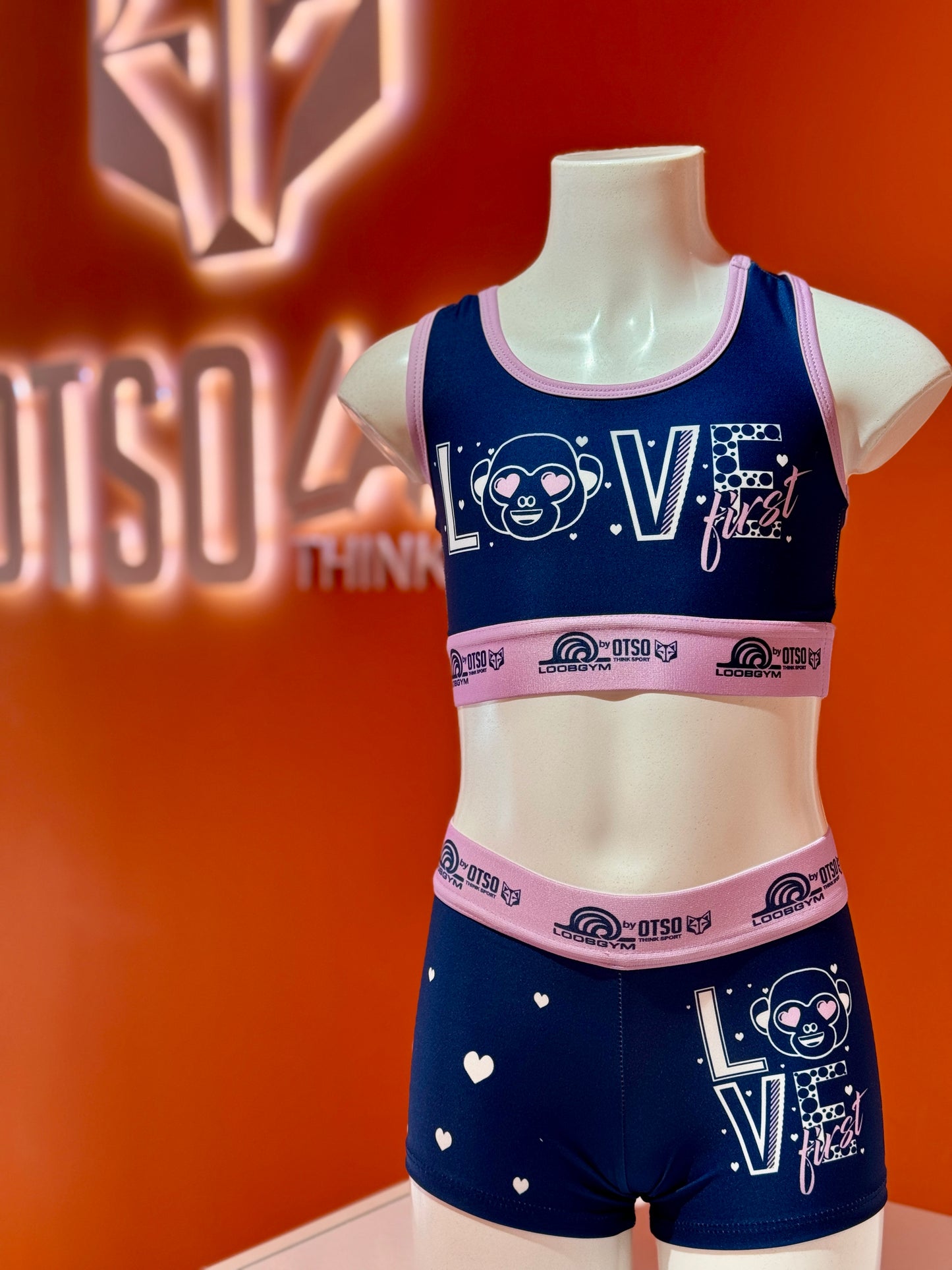 Top EMOJI LOVE (Goma vista sublimada)