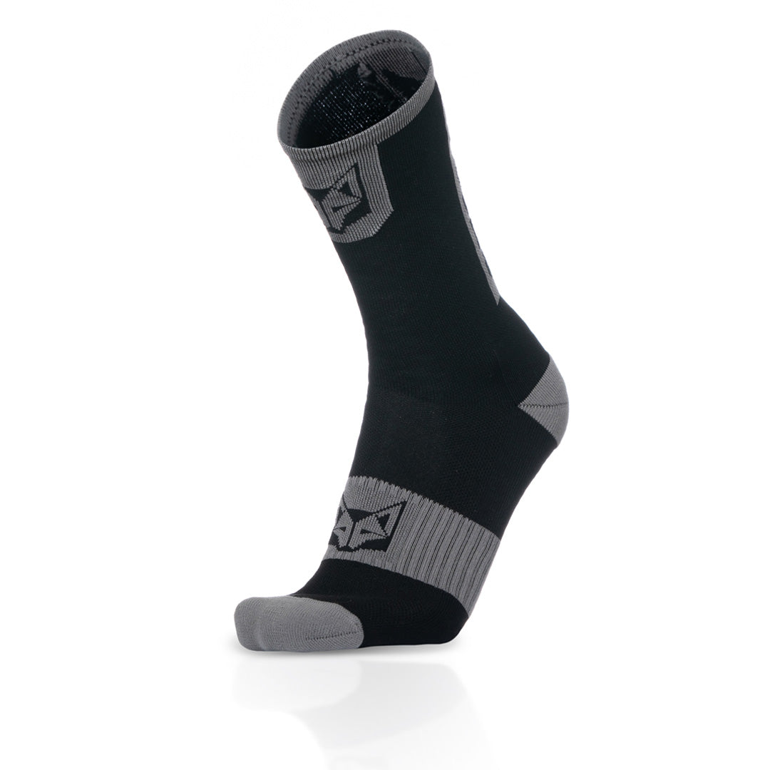 Mitjons de Ciclisme High Cut - Black &amp; Silver Grey